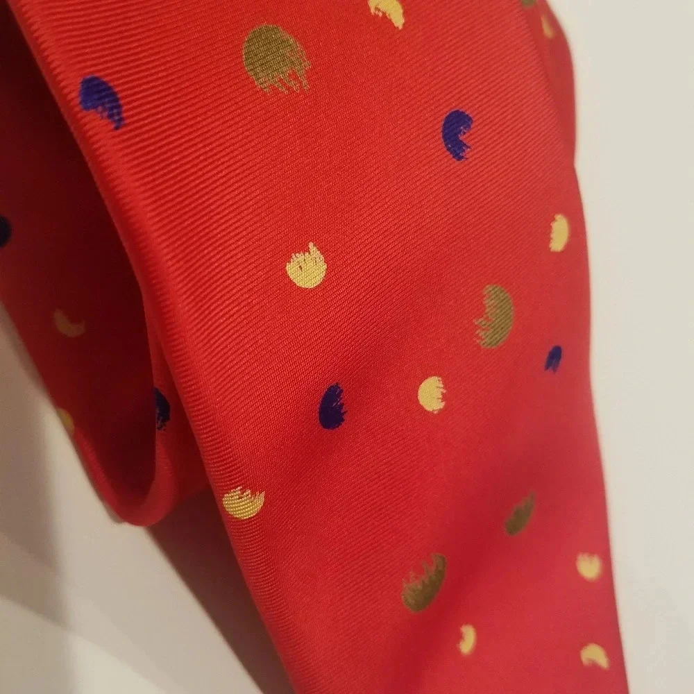 Marshall fields  tie .Made in Italy. 100% silk.